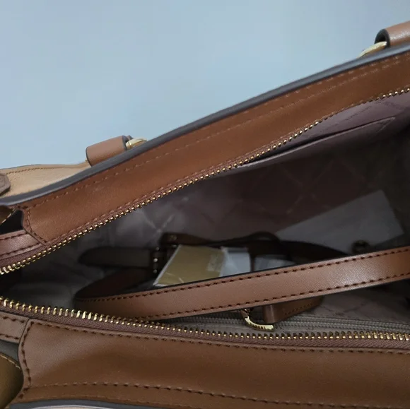 Michael Kors KRIS Leather Crossbody Satchel Bag NEW NWT - Picture 5 of 15